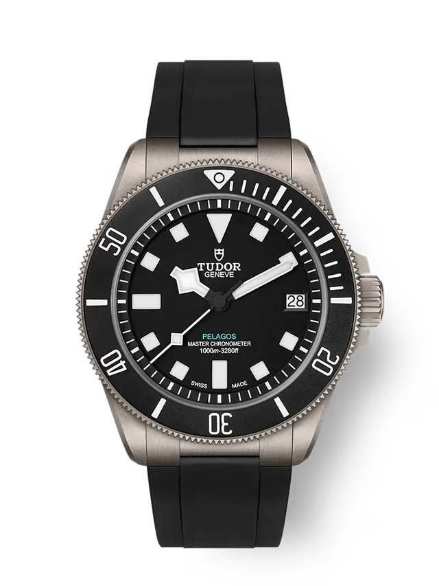 Pelagos Ultra 43mm — detail