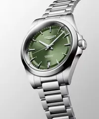 Conquest Green 38mm — detail