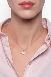 Náhrdelník Petit Joli' White Agate — detail