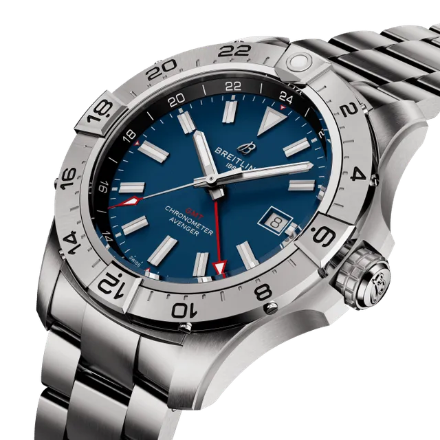 Avenger Automatic GMT 44 — detail