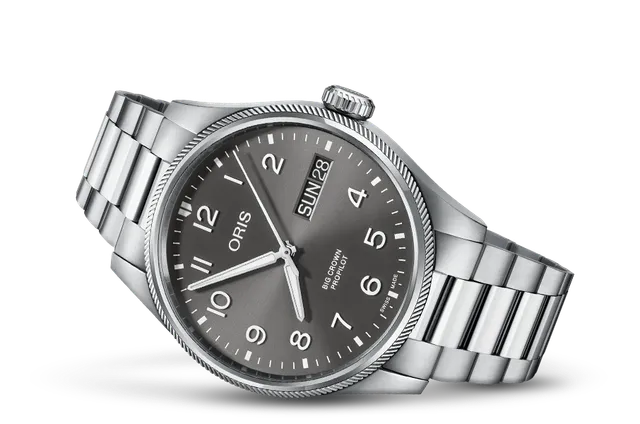BIG Crown Propilot BIG DAY DATE — detail