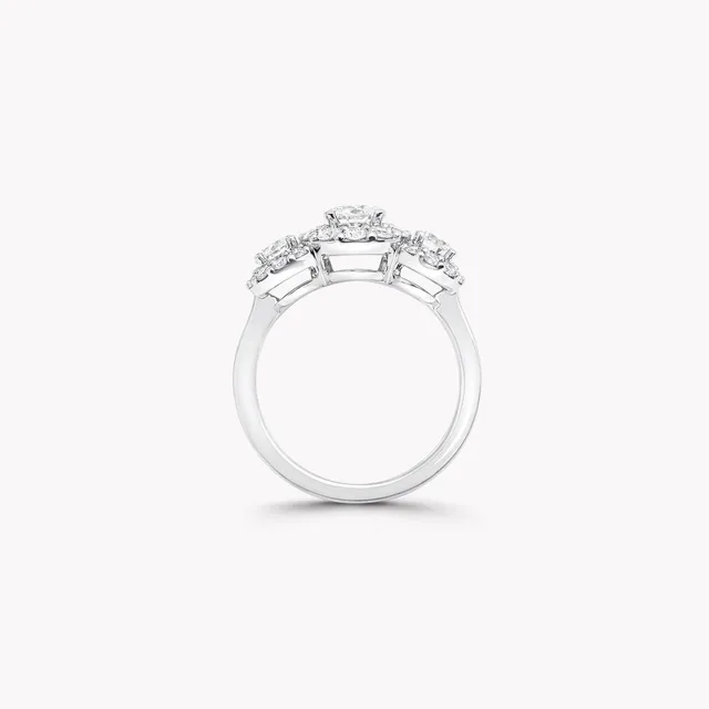 Кольцо Icon Three Stone Round Diamond — detail