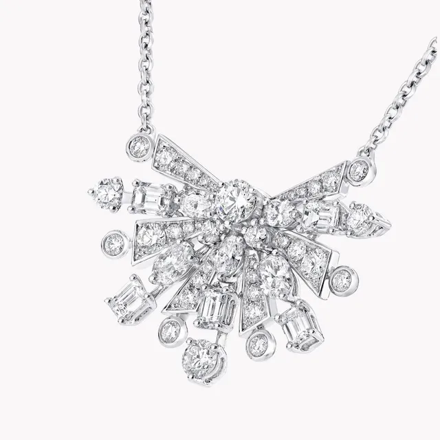 Přívěsek New Dawn Multi-Shape Diamond — detail