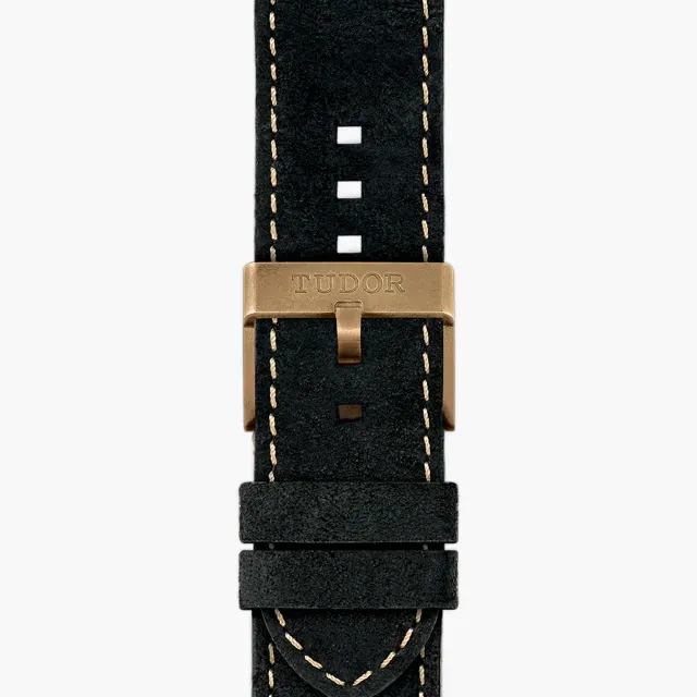 Black BAY Bronze — detail