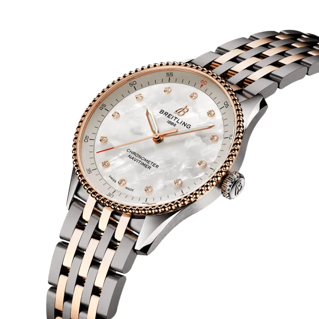 Navitimer 32 — detail