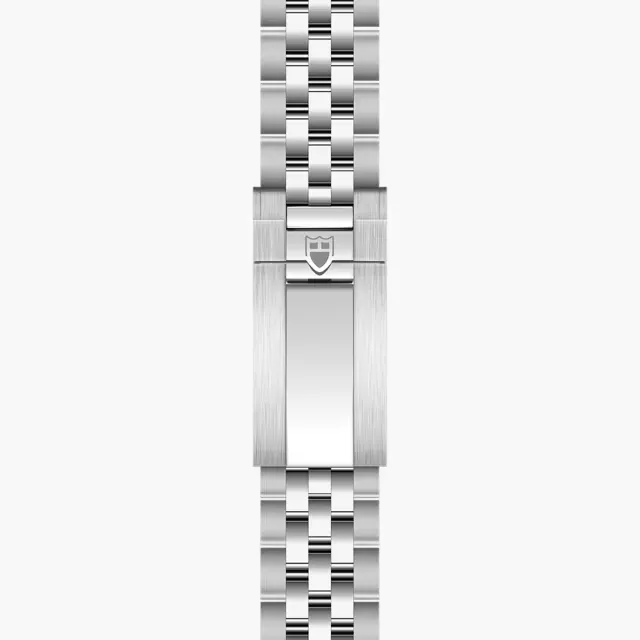 Black Bay Chrono — detail
