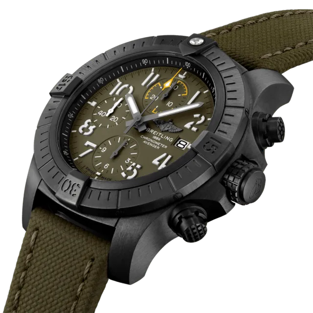 Avenger Chronograph 45 Night Mission — detail