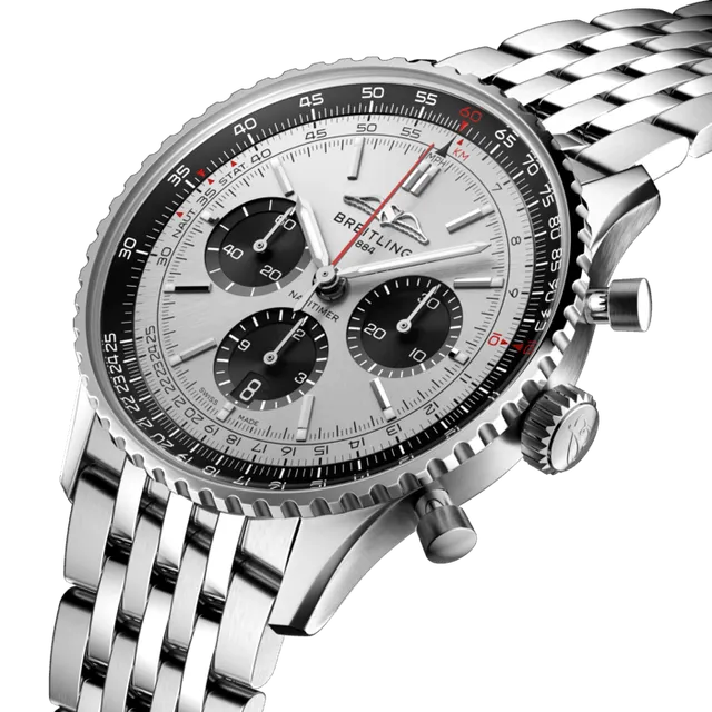 Navitimer B01 Chronograph 43 — detail