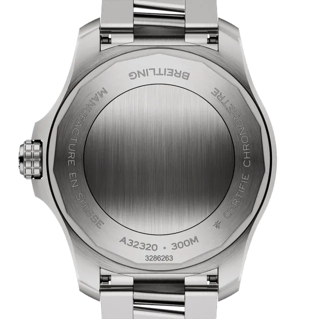 Avenger Automatic GMT 44 — 3