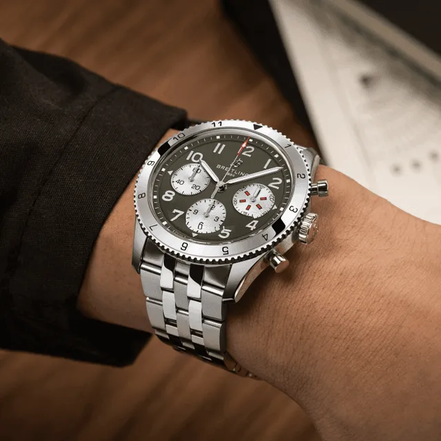 Classic AVI Chronograph 42 Curtiss Warhawk — 5