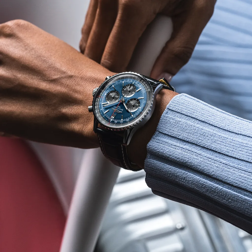 Navitimer B01 Chronograph 41 — 5